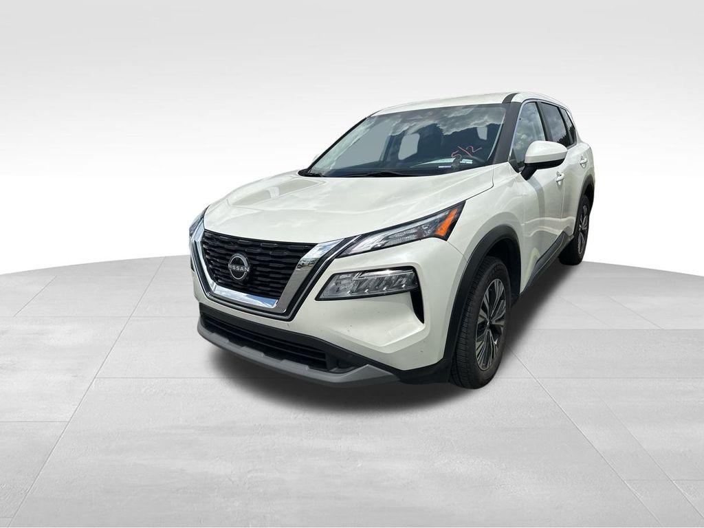 2023 Pearl White Tricoat Nissan Rogue SV FWD SUV