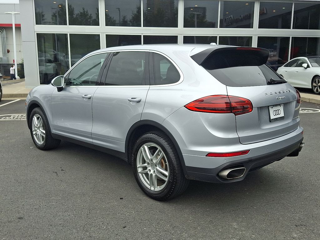 Thumbnail: 2015 Porsche Cayenne - 6