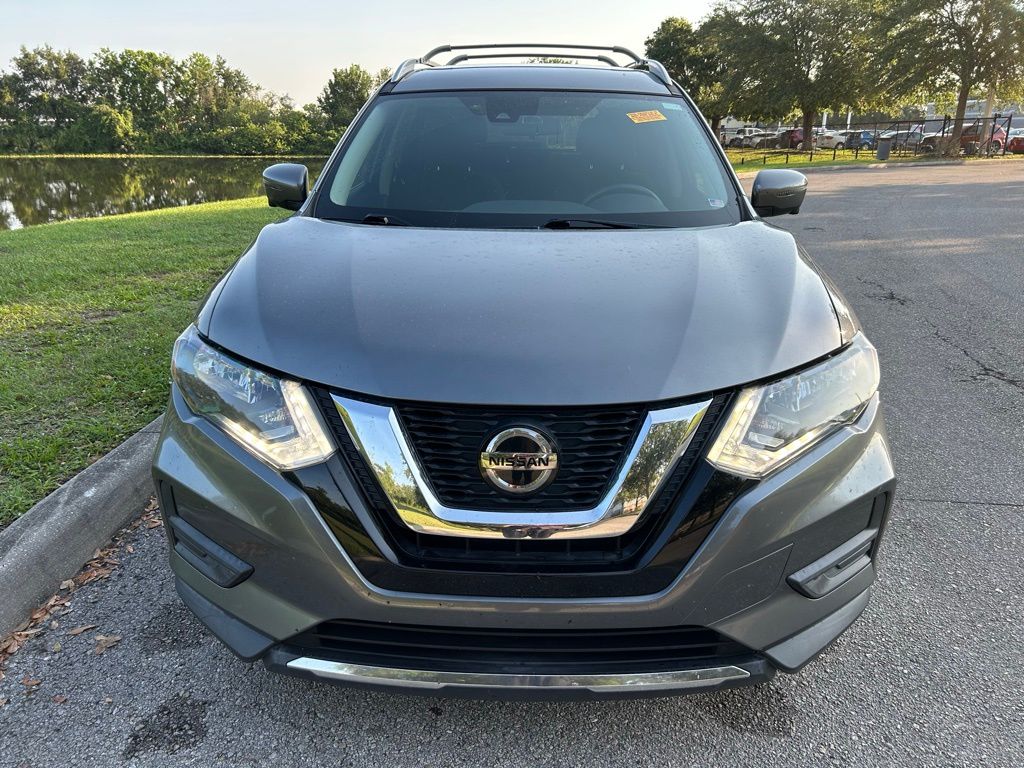 2019 Nissan Rogue SV 8