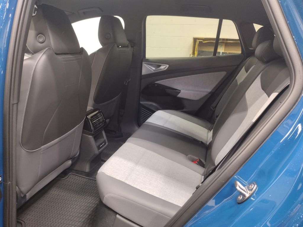 2025 Volkswagen ID.4 Pro