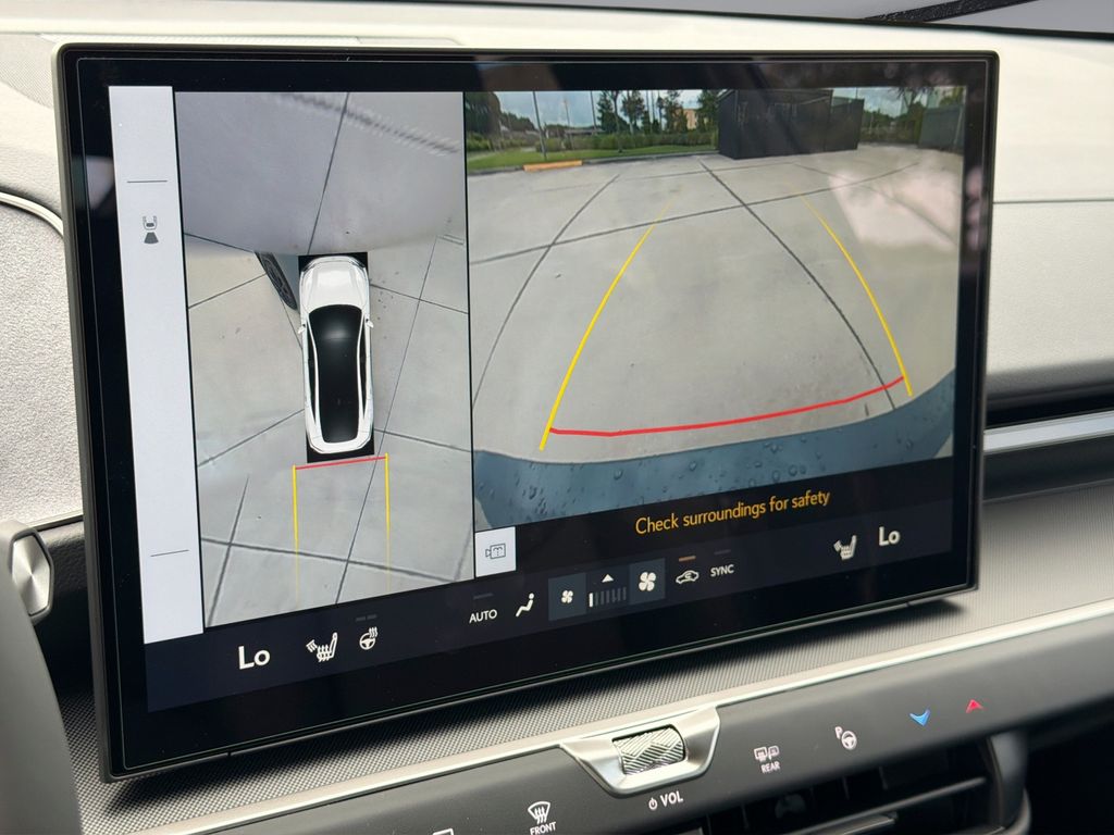 Thumbnail: 2026 Lexus ES - 24