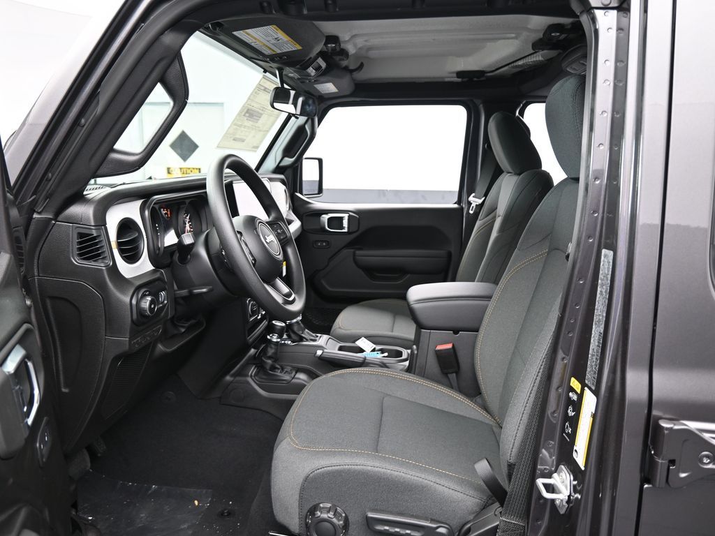 New 2026 Granite Crystal Metallic Clearcoat Jeep Sport image 11