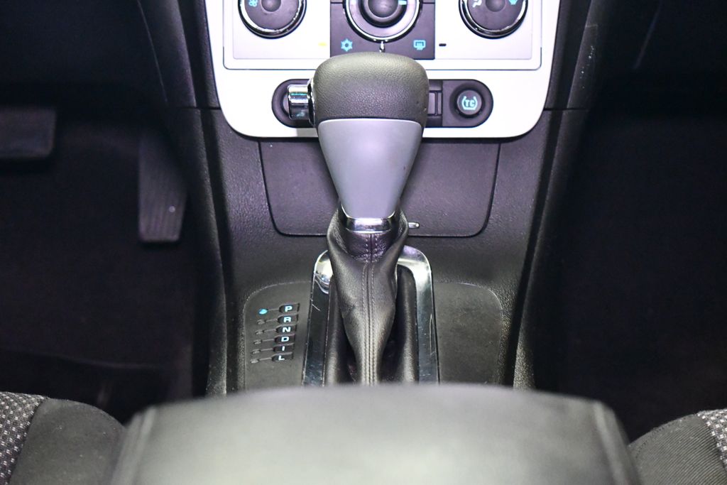 Thumbnail: 2009 Chevrolet Malibu - 18