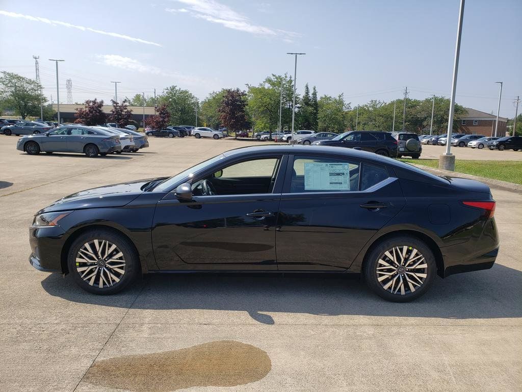 Photo 4 of 2026 Nissan Altima 2.5 SV