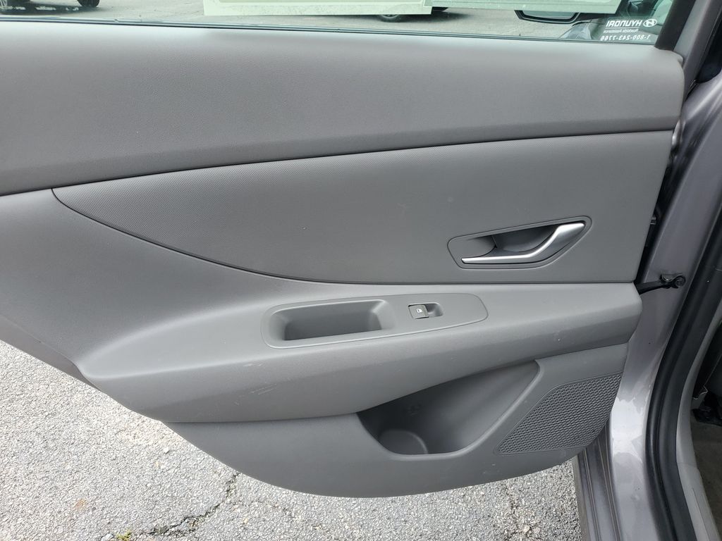 Used 2025 Hyundai Elantra Sedan