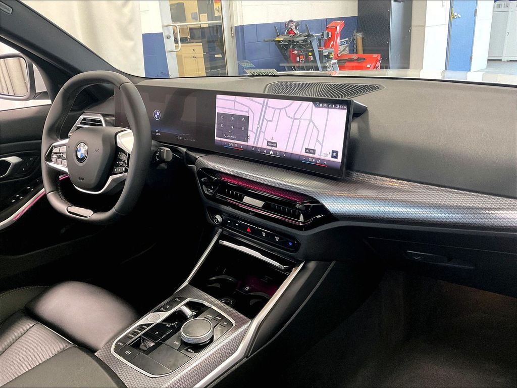 2026 BMW 3 Series — photo 14