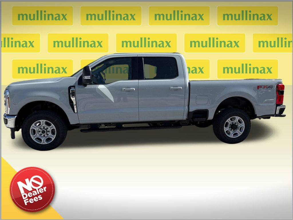 New 2026 White Ford XLT image 2