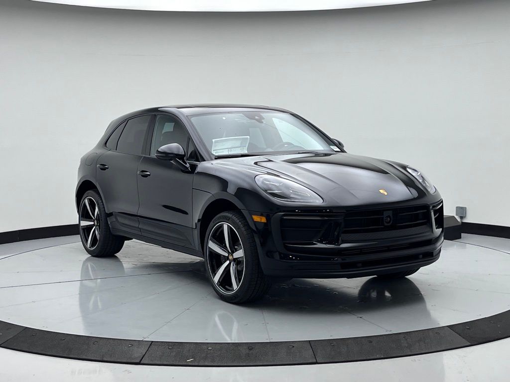 2025 Porsche Macan  7