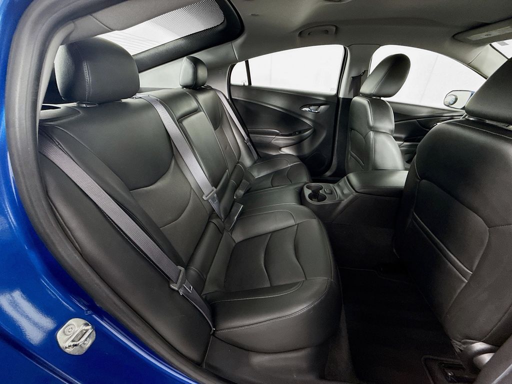 Thumbnail: 2016 Chevrolet Volt - 22
