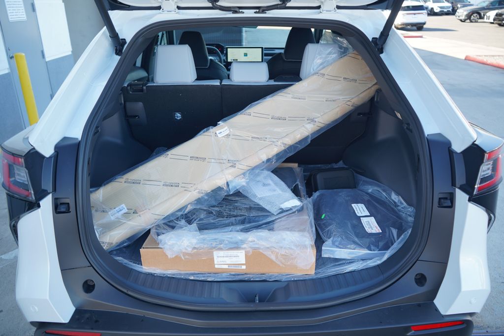 Thumbnail: 2026 Subaru Solterra - 11