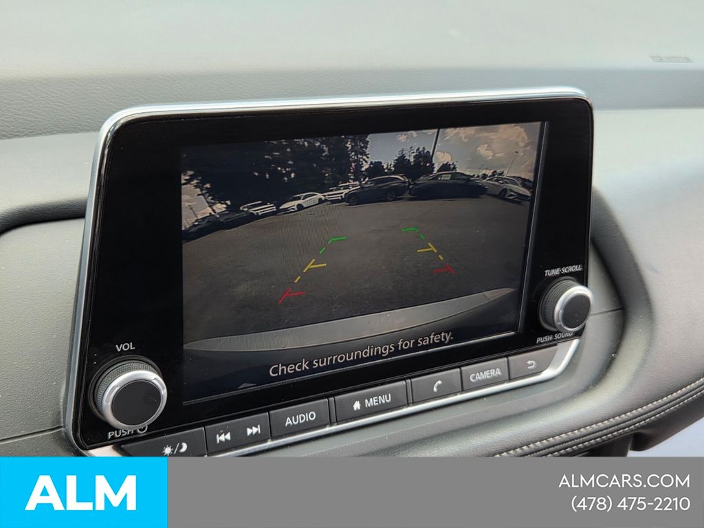 Used 2025 Silver Nissan SV image 22