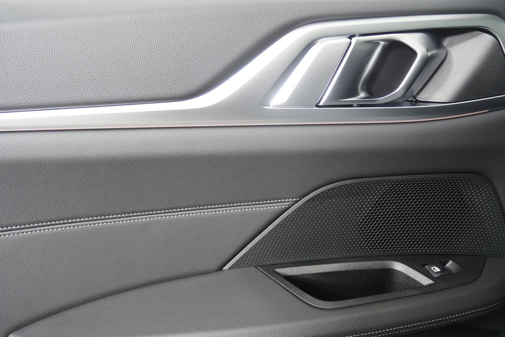 Thumbnail: 2026 BMW i4 - 13