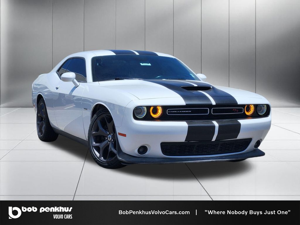 White Knuckle Clearcoat 2019 Dodge Challenger Coupe Rear-Wheel Drive 8-Speed Automatic