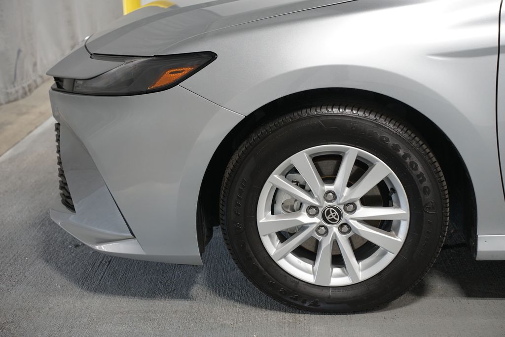 Thumbnail: 2025 Toyota Camry - 5
