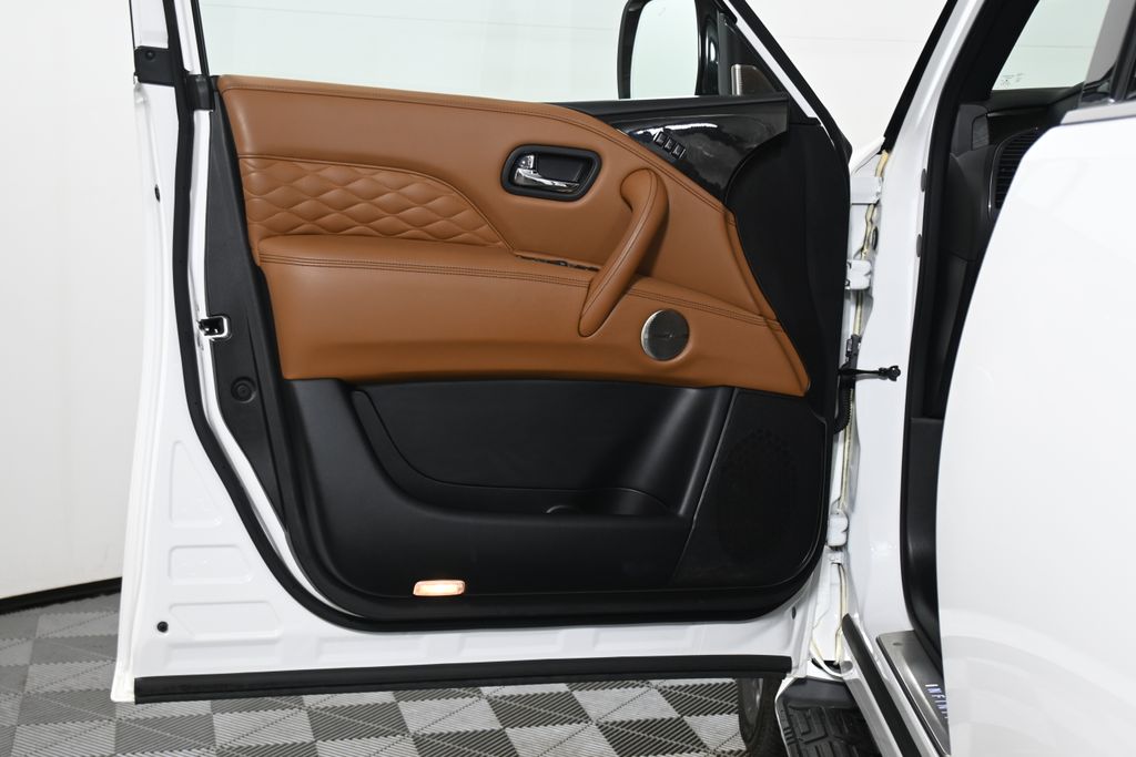 Thumbnail: 2024 INFINITI QX80 - 29