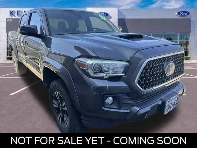Magnetic Gray Metallic 2019 Toyota Tacoma Pickup Truck Four-Wheel Drive 6-Speed Automatic