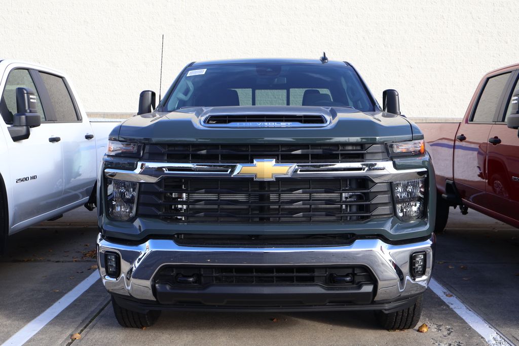 Thumbnail: 2026 Chevrolet Silverado 2500 - 2