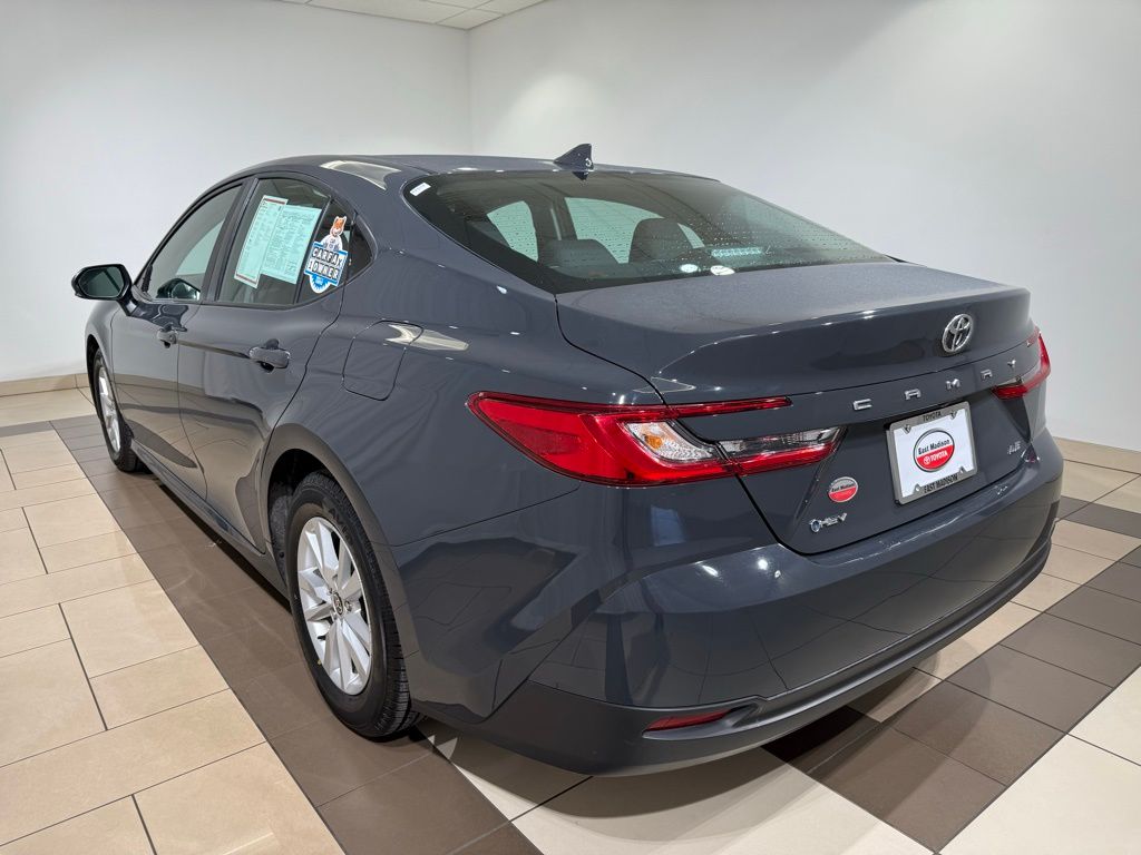 Thumbnail: 2025 Toyota Camry - 3