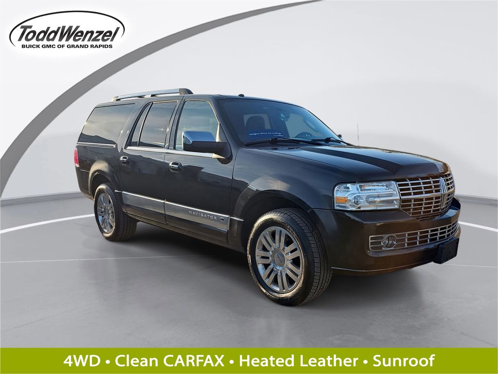 Tuxedo Black Metallic 2011 Lincoln Navigator L 4WD SUV / Crossover Four-Wheel Drive 6-Speed Automatic Overdrive