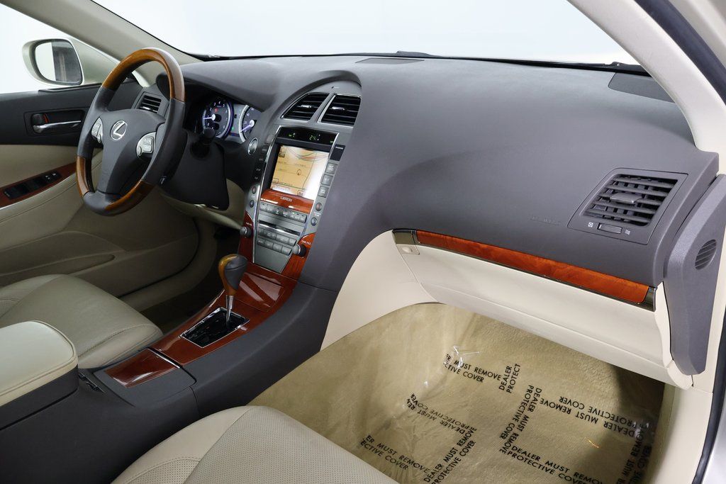 Thumbnail: 2012 Lexus ES - 9