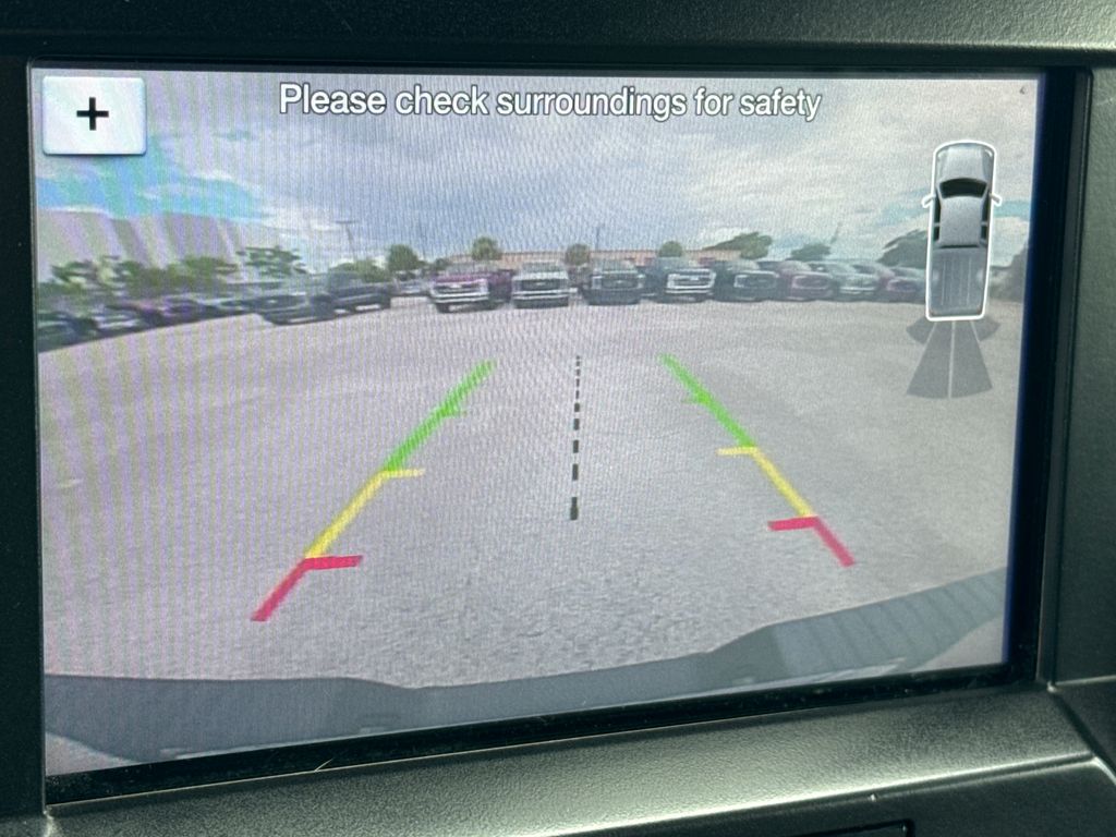 Used 2017  Ford XLT image 21