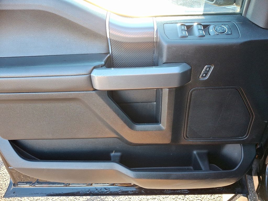 Thumbnail: 2018 Ford F-150 - 13