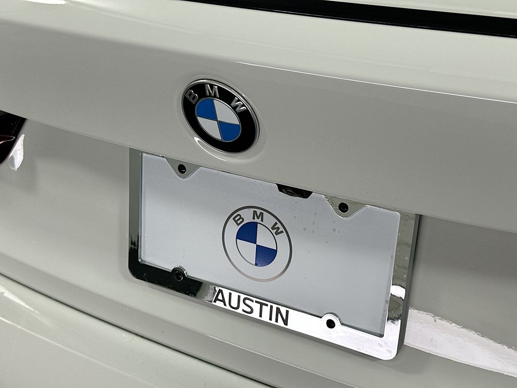 Thumbnail: 2025 BMW 3 Series - 22