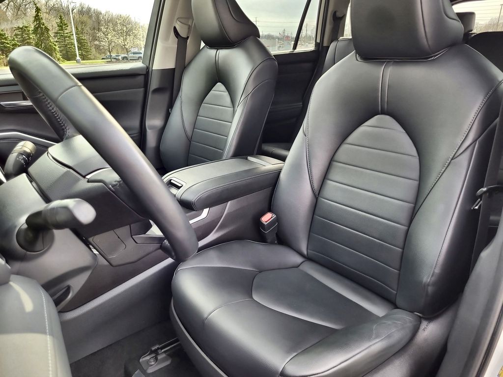 2022 Toyota Highlander XLE 13