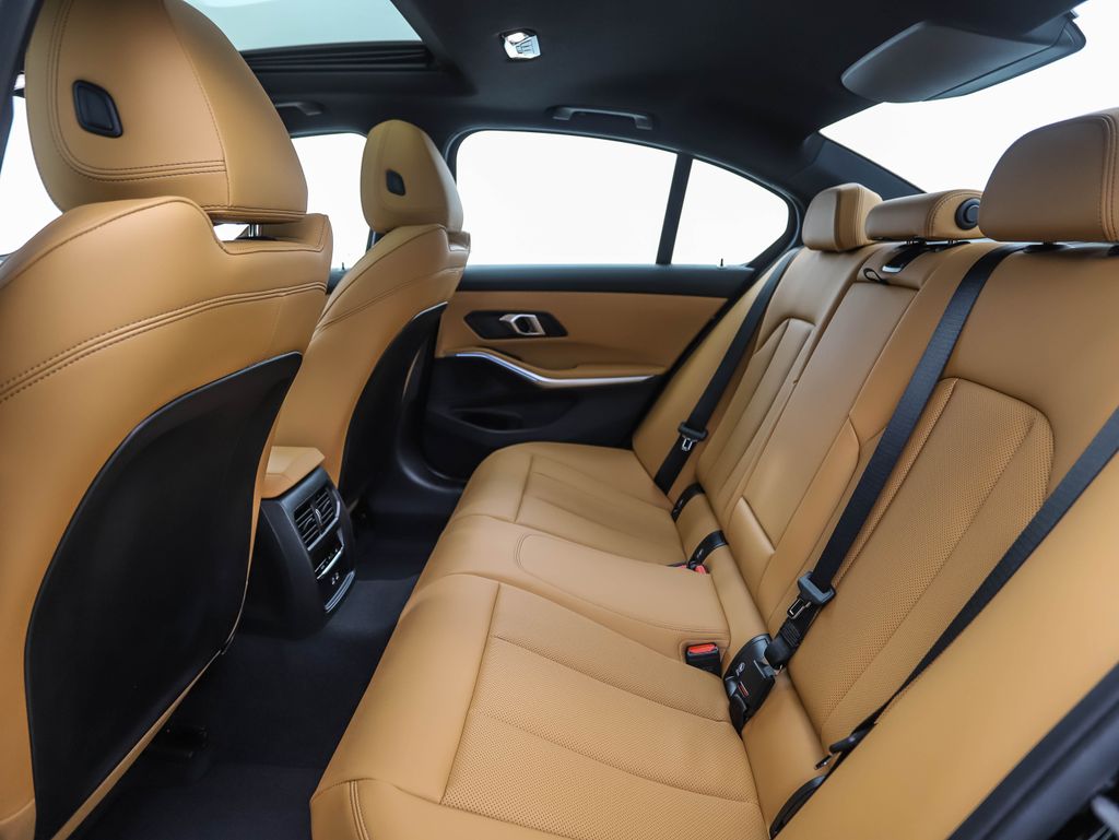2025 BMW 3 Series 330i xDrive 21
