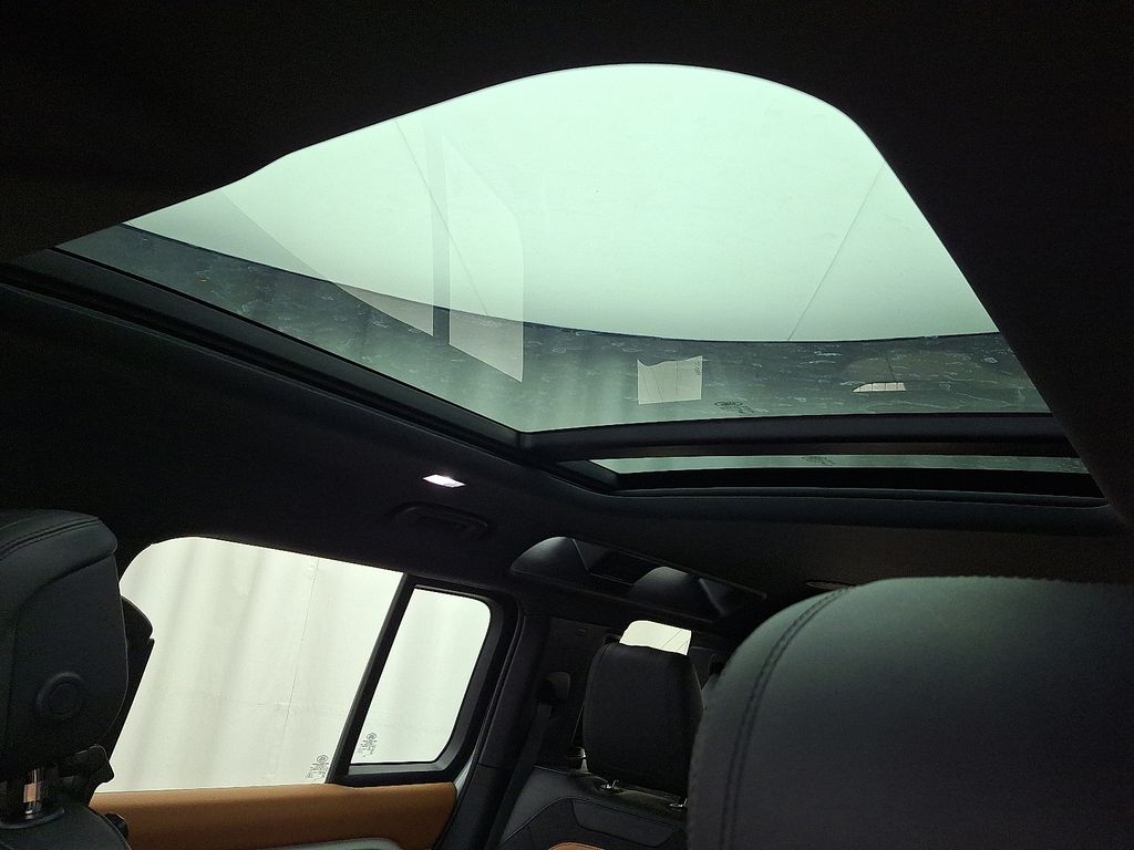 Thumbnail: 2023 Land Rover Defender - 14