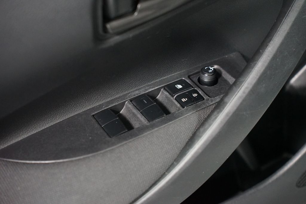 Thumbnail: 2023 Toyota Corolla - 27