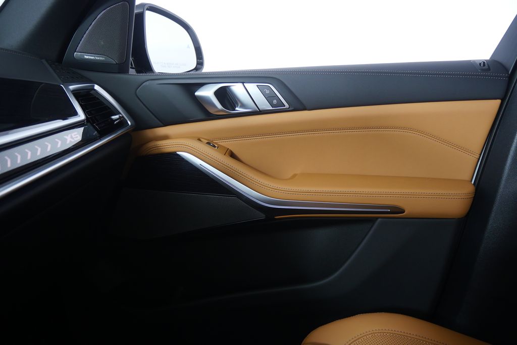 Thumbnail: 2026 BMW X5 - 24