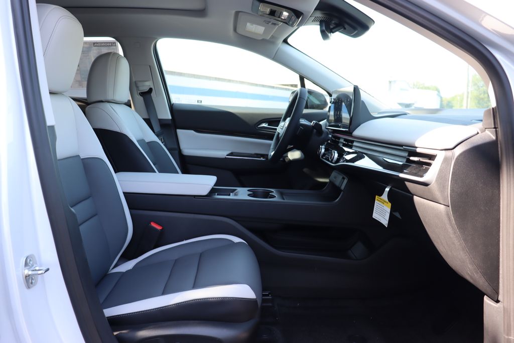 Thumbnail: 2026 Honda Prologue - 21