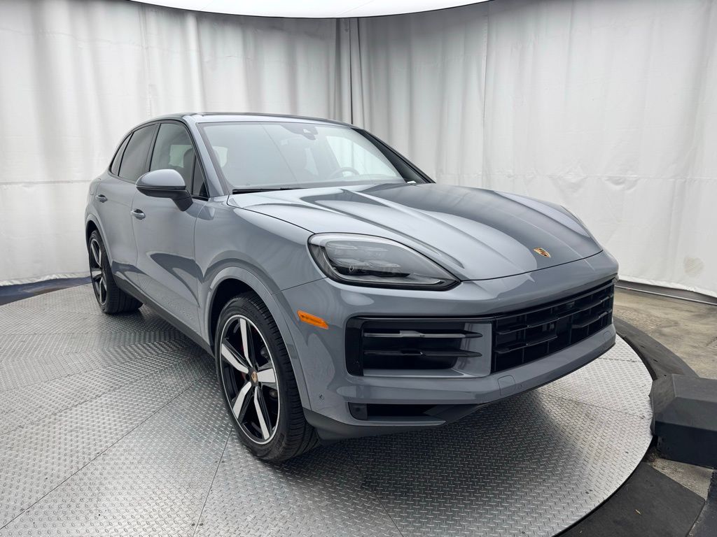 2025 Porsche Cayenne S 13