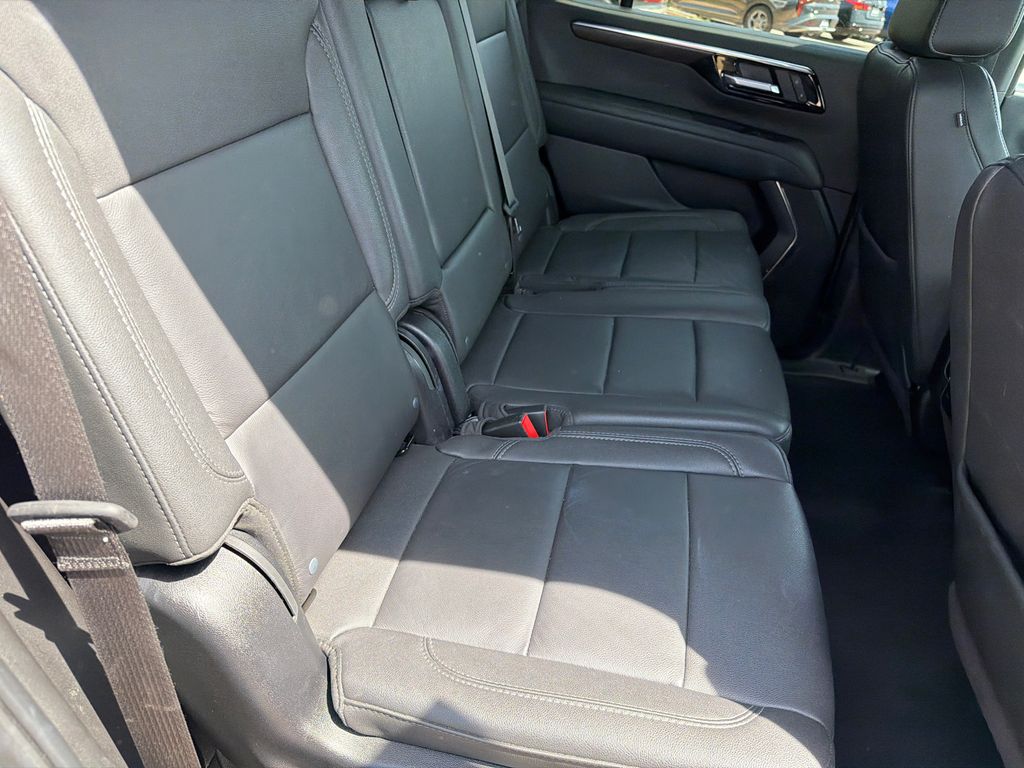 Used 2025 Sterling Gray Metallic Chevrolet LT image 15