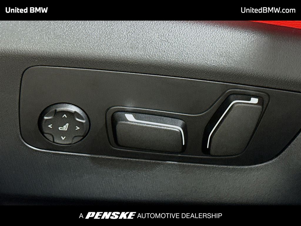 Thumbnail: 2026 BMW M5 - 4