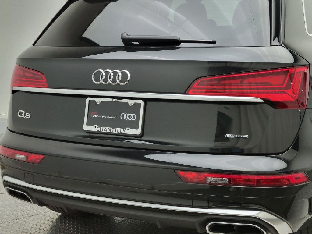 Thumbnail: 2023 Audi Q5 - 7