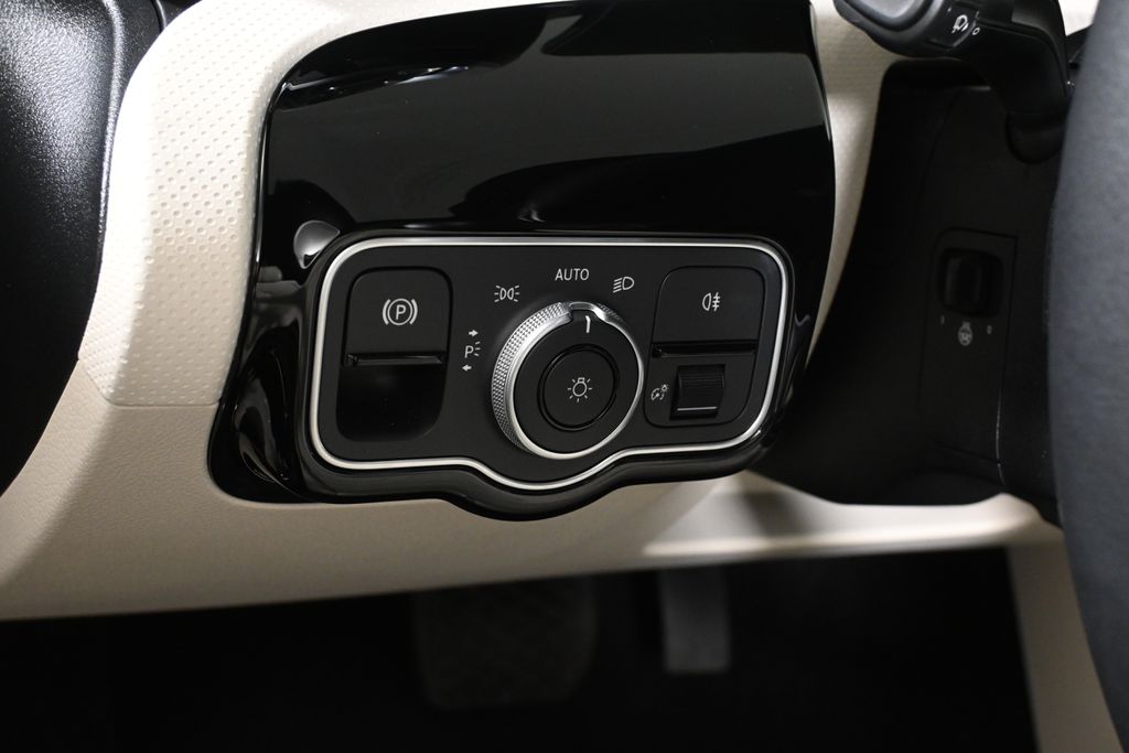 Thumbnail: 2026 Mercedes-Benz CLA - 28