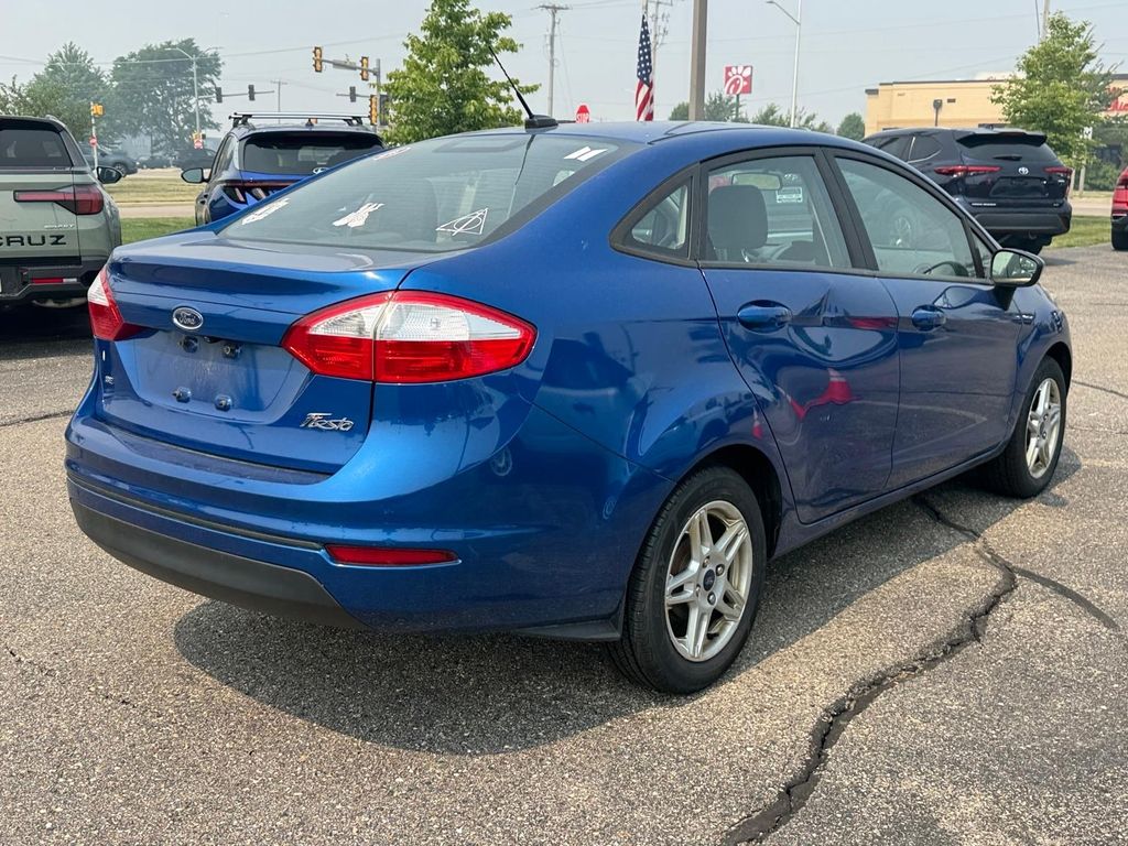 Certified Used 2019 Lightning Blue Metallic Ford SE image 5