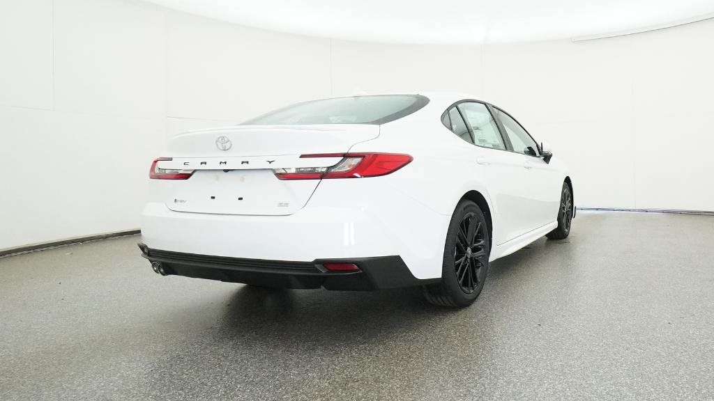 2025 Toyota Camry SE 7