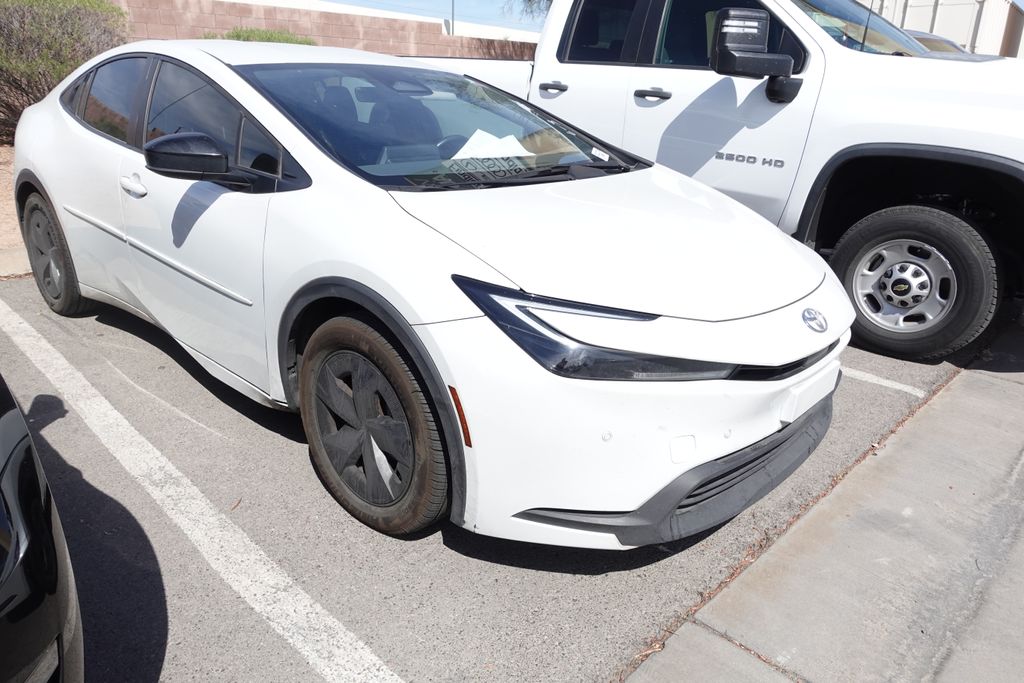 2024 Toyota Prius LE FWD's photo