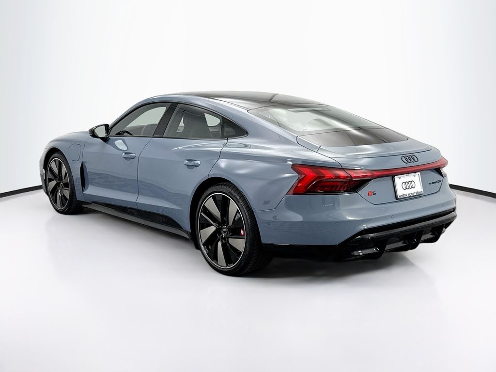 Thumbnail: 2026 Audi e-tron GT - 7