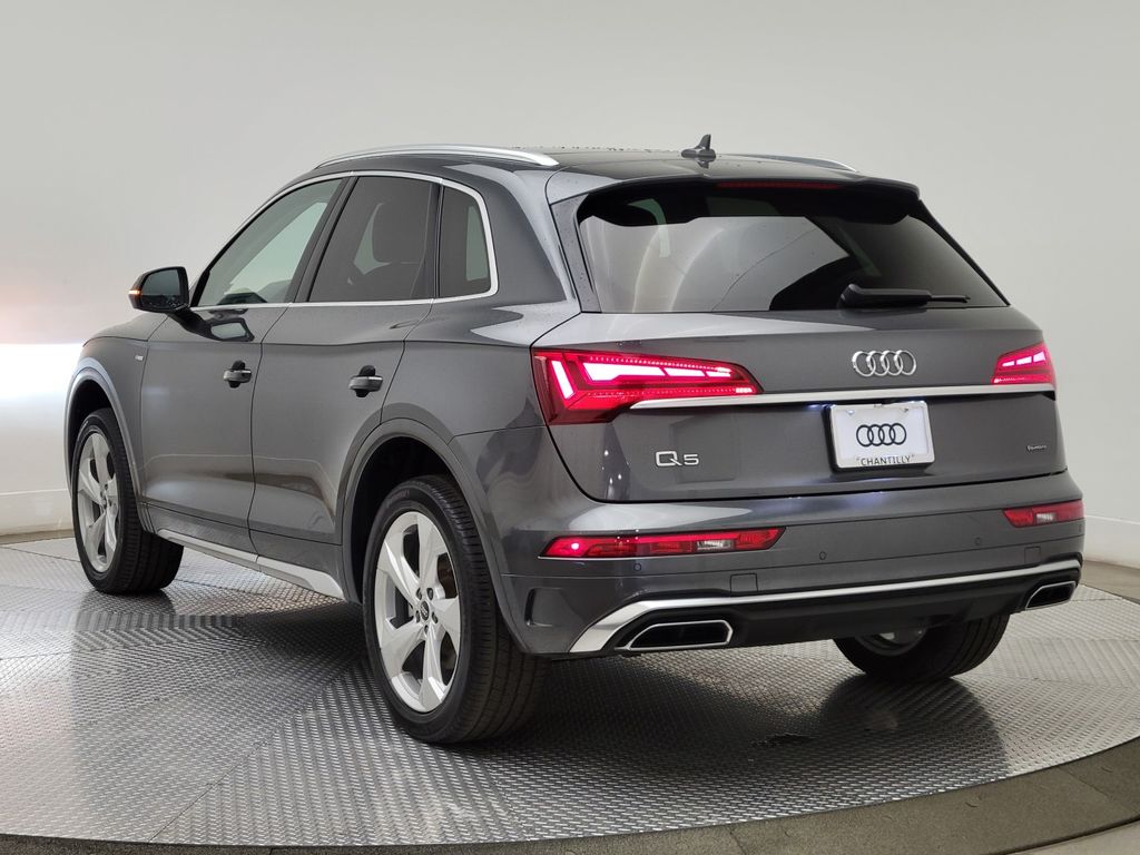 Thumbnail: 2023 Audi Q5 - 4