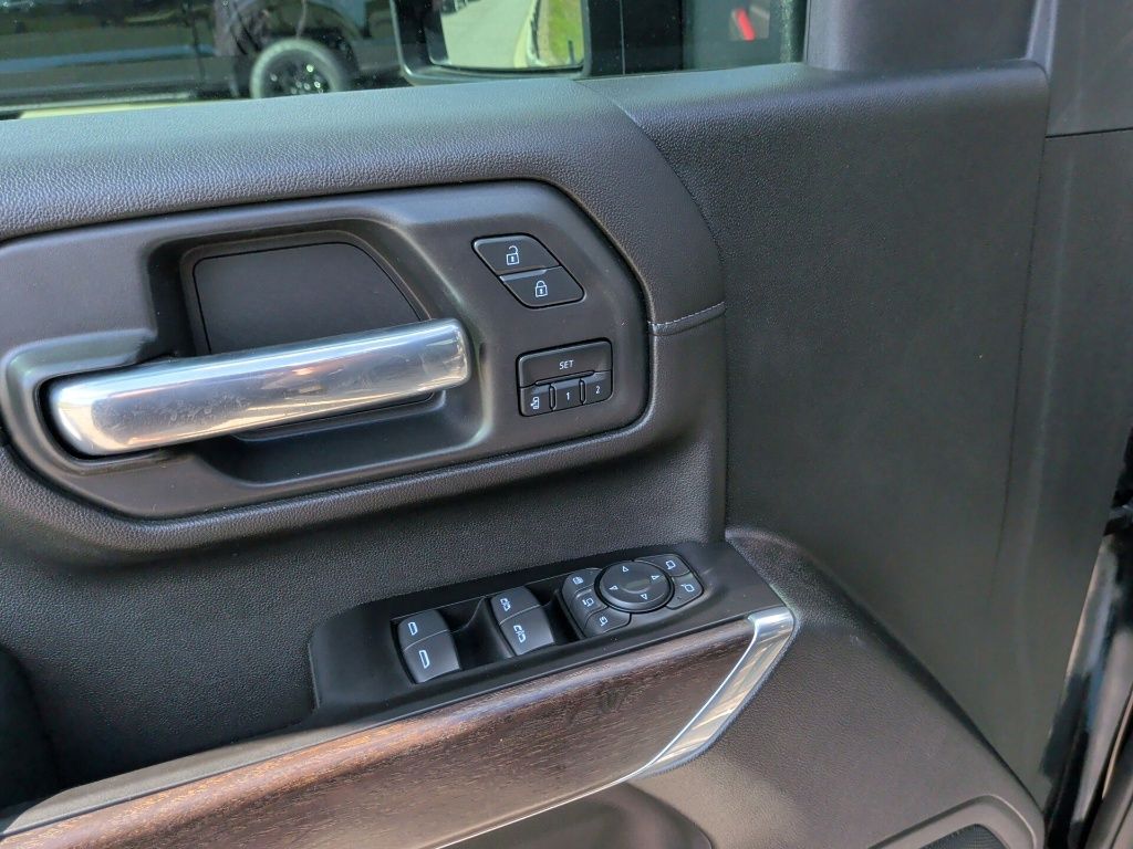 2022 GMC Sierra 2500HD Denali Black at AutoSavvy Houston Northwest