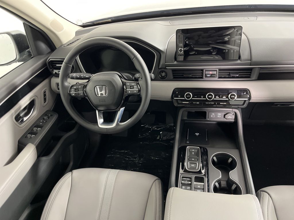 Thumbnail: 2025 Honda Pilot - 13