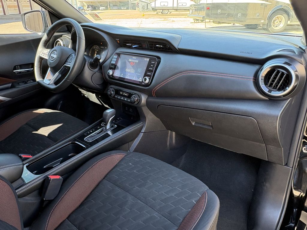 Used 2023 Super Black Nissan SR image 27