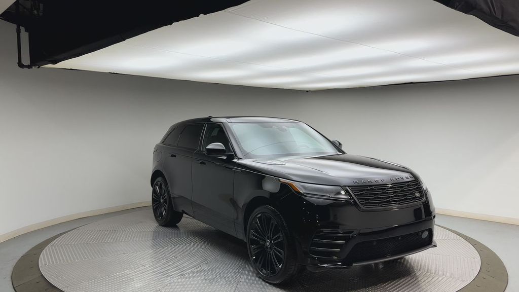 Thumbnail: 2026 Land Rover Range Rover Velar - 8