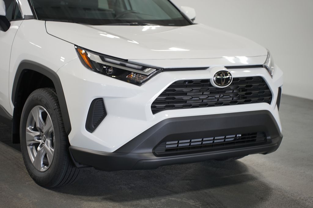 Thumbnail: 2025 Toyota RAV4 - 4