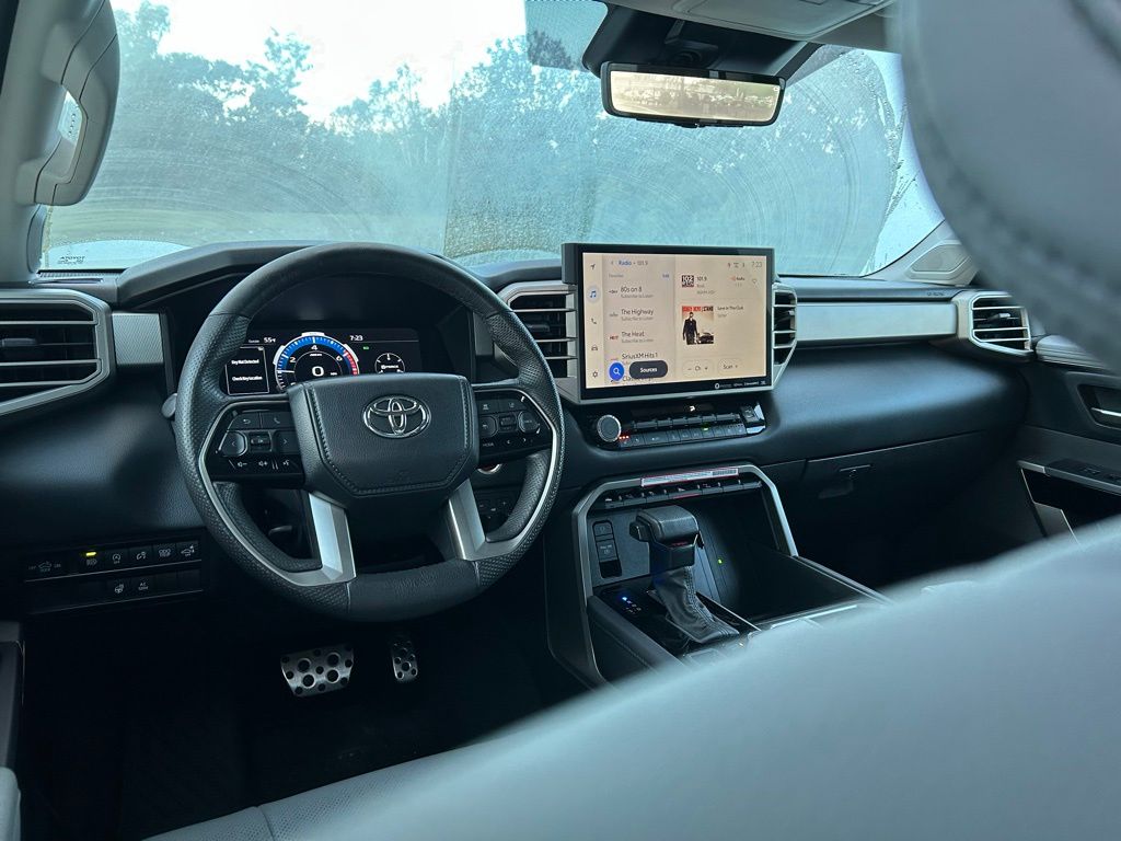 Thumbnail: 2024 Toyota Tundra - 11