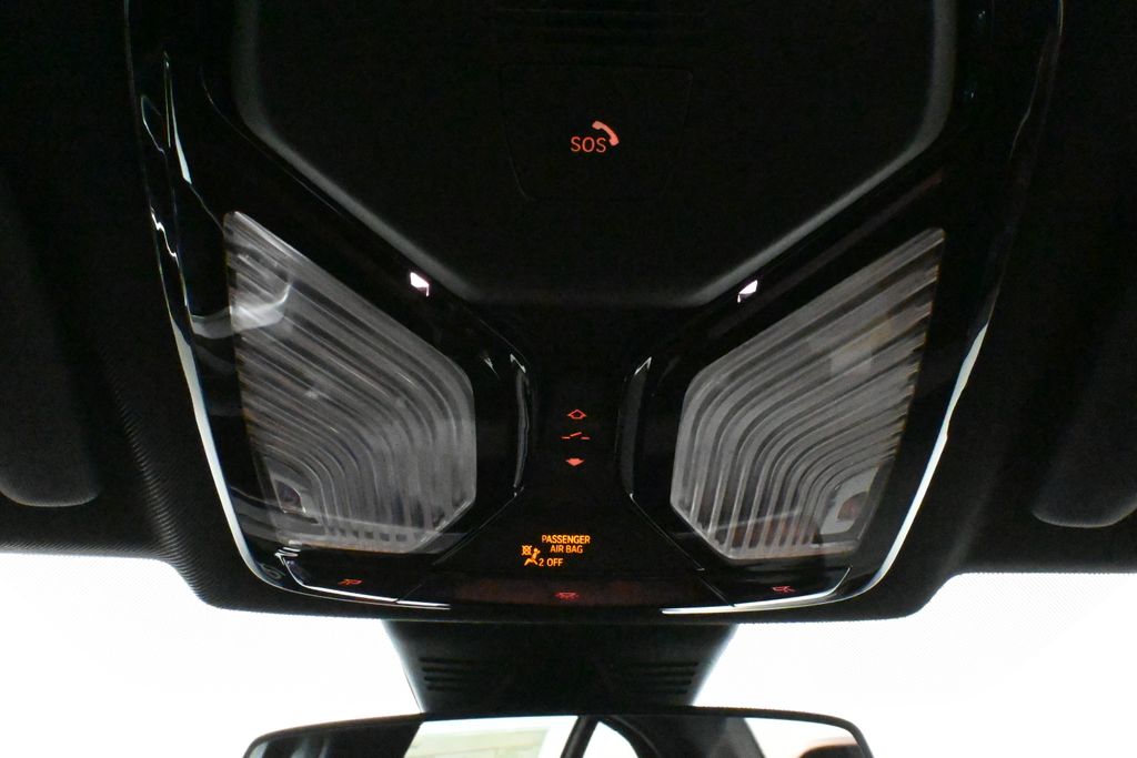 Thumbnail: 2026 BMW 3 Series - 21